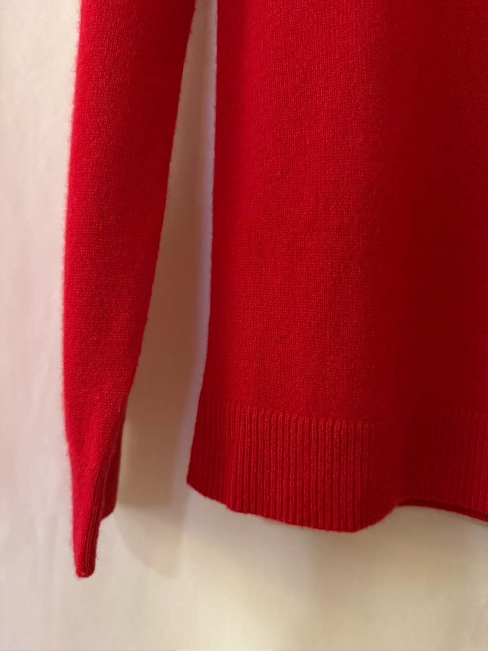 TALBOTS Preppy Classic Minimalist Red 100% Cashmere Crewneck Sweater Size XS - Picture 6 of 7